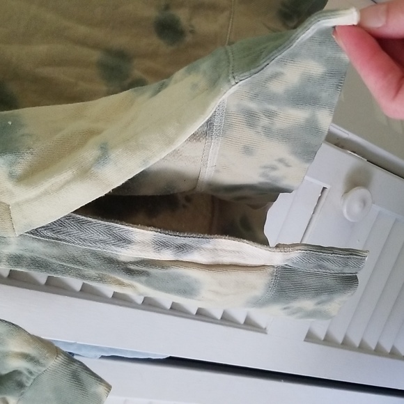 Long Sweatshirt - Picture 3 of 3